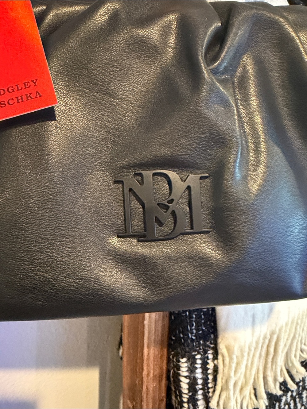 Badgley Mischka Black Shoulder Bag with Chain Strap - Picture 5 of 11